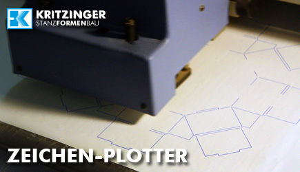 Zeichen-Plotter zur Kontrolle des Entwurfs